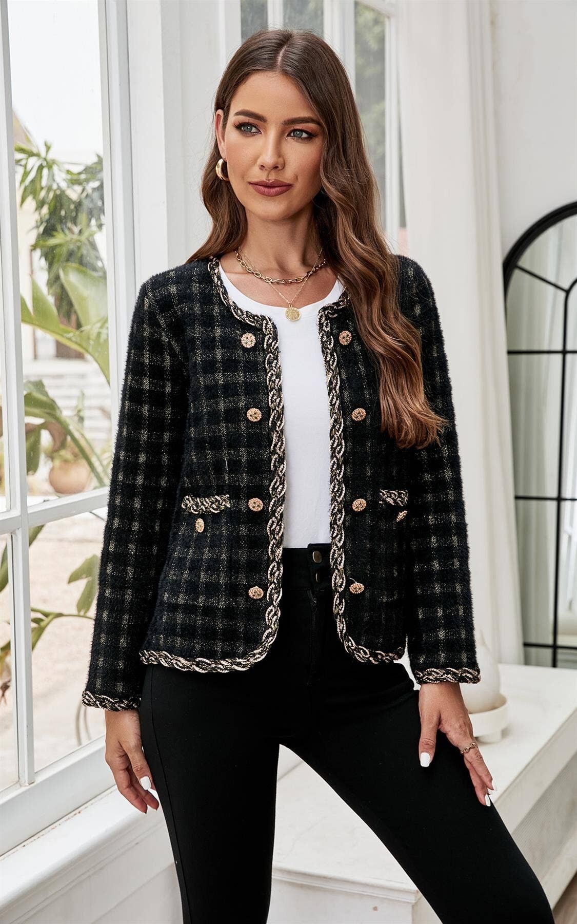 Giacca dritta in bouclé di colore nero