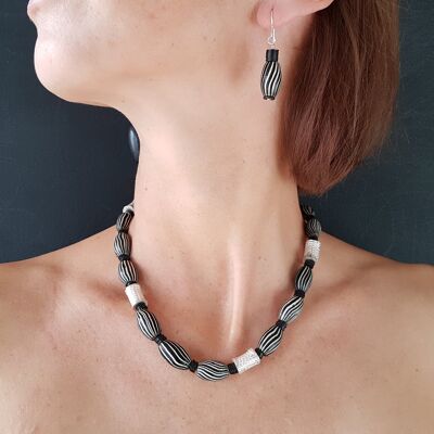 X3823 | Collar