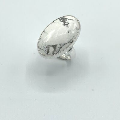 Silver ring Howlite 15x25mm