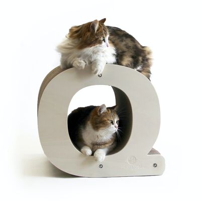 Scratching post Letter Q XL - XL th. 38 cm - In kit form - Free standing