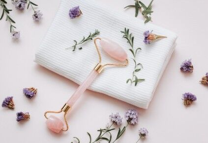 Rullo di bellezza facciale al quarzo rosa puro - HECOSFAIR