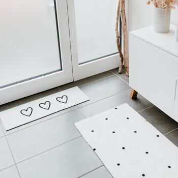 PETIT TAPIS DE PORTE LAVABLE CRÈME 3 COEURS 75 X 25 2