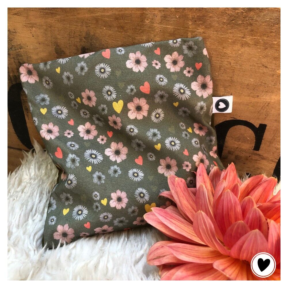 Dry hot water bottle in flax seeds and organic fabric (Valentine's Day, Grandmother's Day, Grandma's gift)