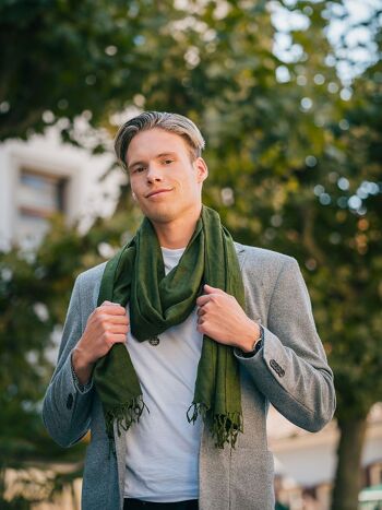 Dzukou Timeless Silk - Foulard en soie Eri tissé à la main - Soie végétalienne - Soie Ahimsa - Soie de la paix - Fait à la main - Vert olive - Mode lente 3