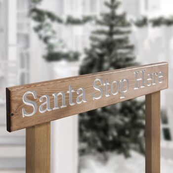 Panneau de Noël en Bois Gravé 60cm avec Poteaux - "Santa Stop Here" 2