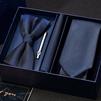 Krawatten-Geschenkset im Karton | Italienisches Design | Seidenkrawatte