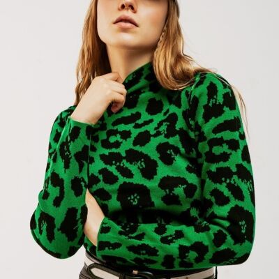 Turtleneck knitted sweater in green leopard print