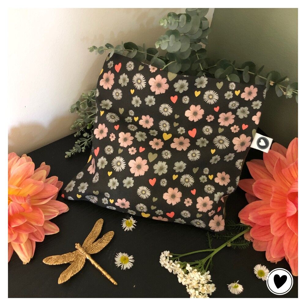 Dry hot water bottle in flax seeds and organic fabric (Valentine's Day, Grandmother's Day, Grandma's gift)