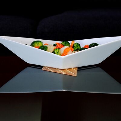 Shanty porcelain serving & fruit bowl with integrated saucer