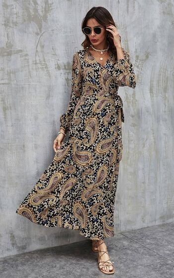 Boho Gold Paisley Robe portefeuille à fleurs en noir 1