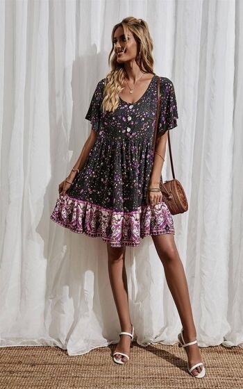 Mini-robe violette à imprimé fleuri et boutonnée sur le devant en noir 3