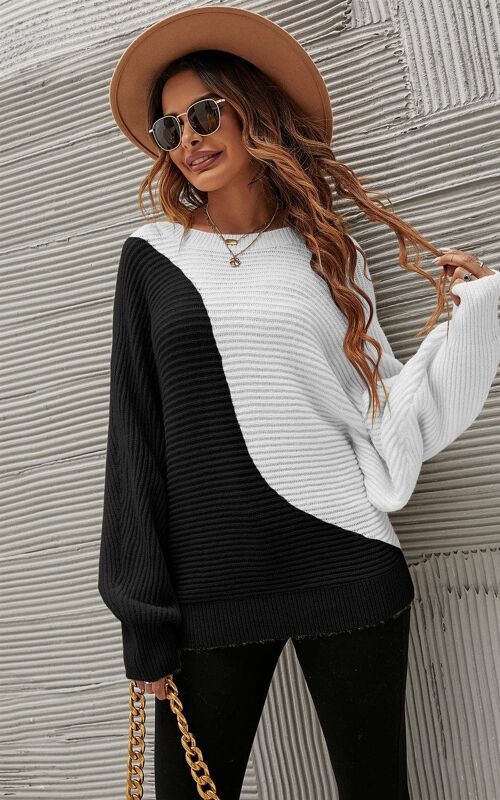 Relaxed Jumper Top In Half White & Black