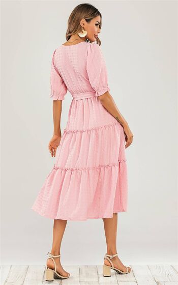 Superbe robe mi-longue rose à volants 4