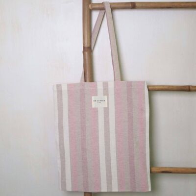 Kleine Tasche mit rosa Linien