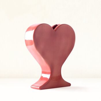 Vase coeur en céramique rose fait main 2