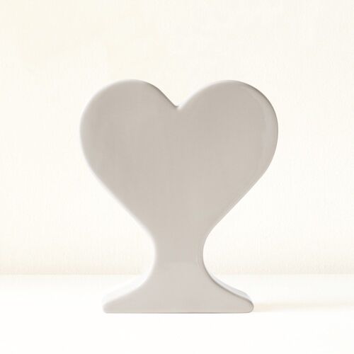 Jarrón corazón de cerámica hecho a mano de color blanco