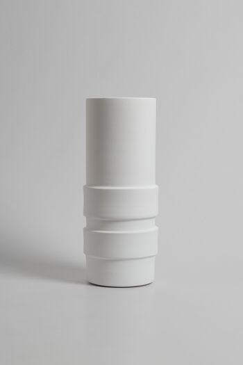 Vase blanc symétrique - 02 5