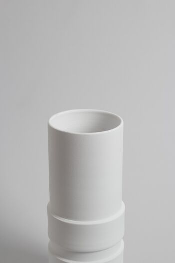 Vase blanc symétrique - 02 7