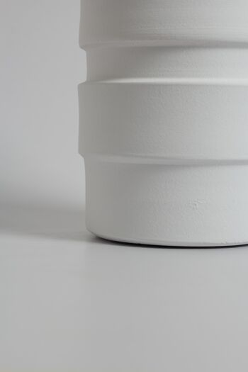 Vase blanc symétrique - 02 8