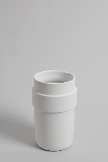 Vase blanc symétrique - 03 7