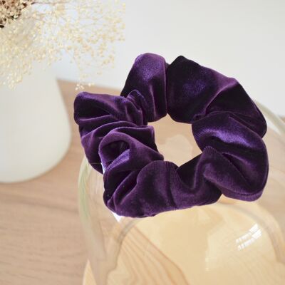 Scrunchie de terciopelo morado