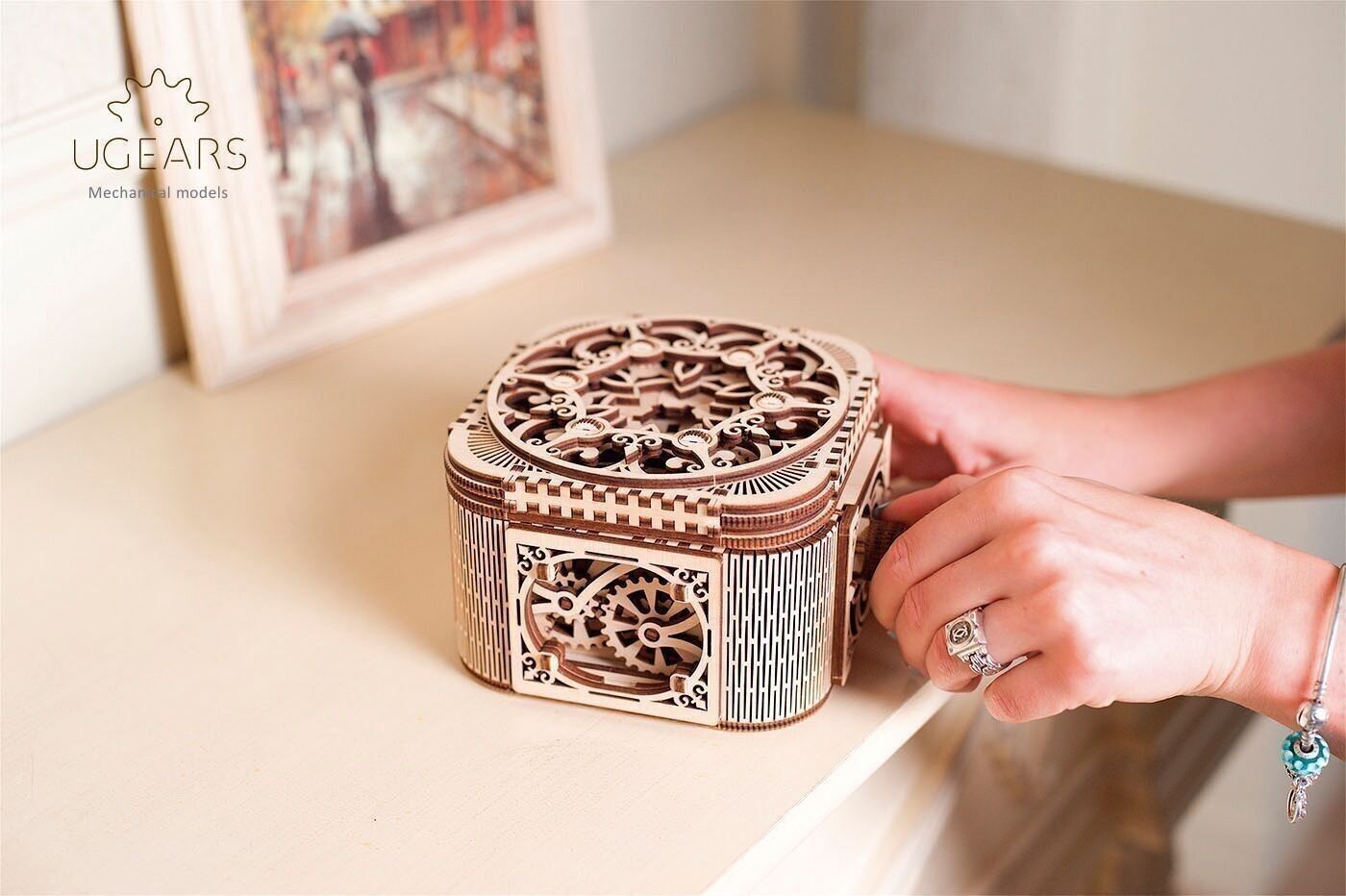 UGEARS SCHATZKISTE 190 Teile 142x142x91mm