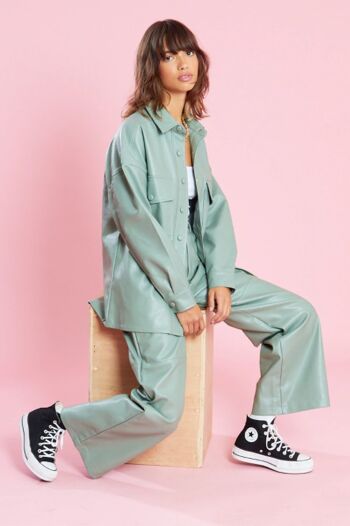 Blouson en similicuir vert sauge 2