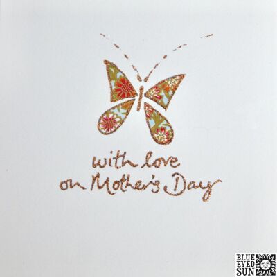 Avec amour le jour de la fête des mères papillon - trésor