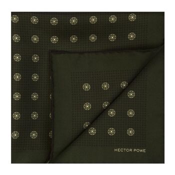 Foulard en soie baroque vert garance 3