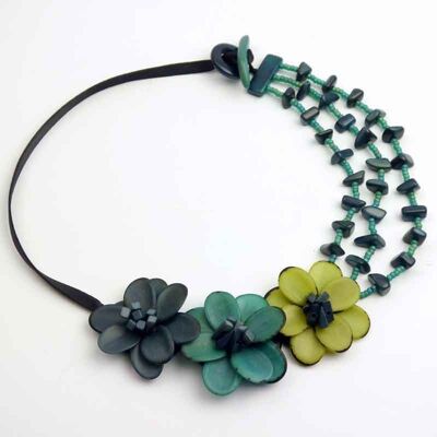 Tagua necklace, azucenita, fern