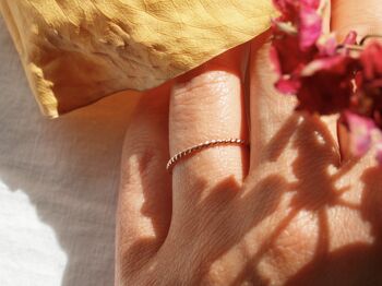 Anneau twist, anneau empilable texturé en corde, anneau mince fait à la main, anneau rempli d’or rose, anneau empilable en or rose 2
