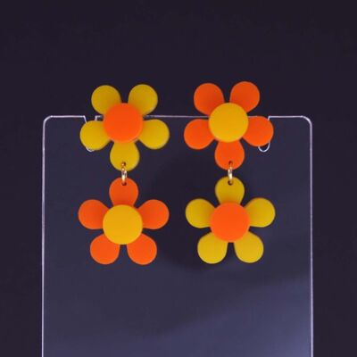 Earrings - Chain Groovy Flowers