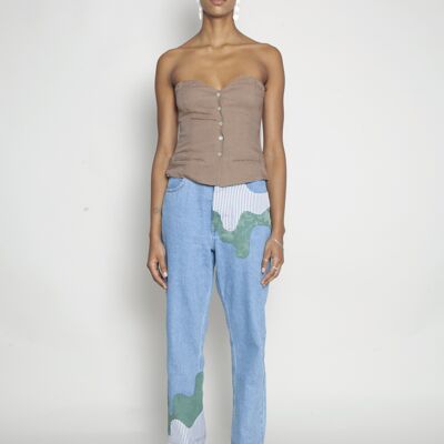 Blaue Jeans mit hohem Bund aus Bio- und Recyclingmaterial mit Melt-Patch