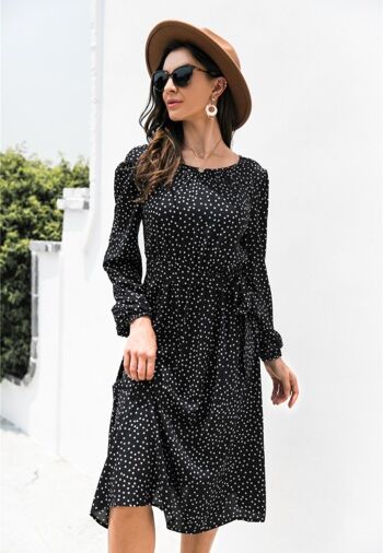 Robe à Dos Bas à Pois-Noir 1