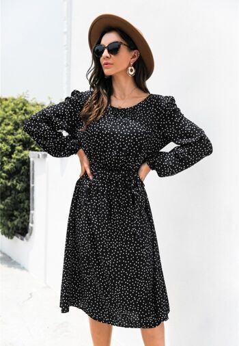 Robe à Dos Bas à Pois-Noir 3