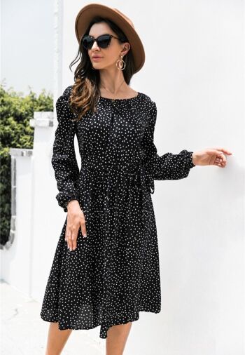 Robe à Dos Bas à Pois-Noir 5