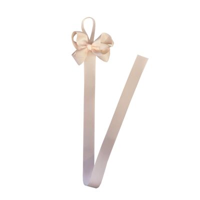 Hair bow holder in pastel pink