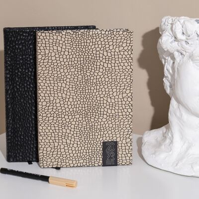 Handgebundenes Premium-Tagebuch aus veganem Leder – Wahl zwischen schwarzem oder weißem Einband