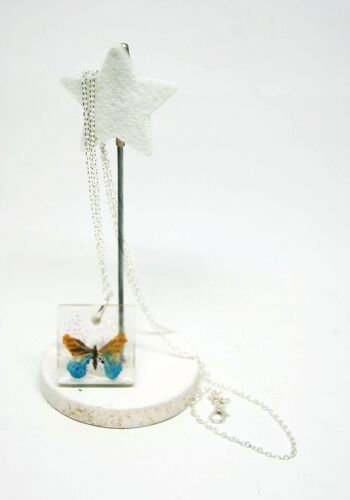 Pendentif carré avec papillon - Bijoux 4