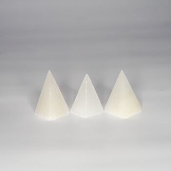 Cristal Pyramide Sélénite 5cm