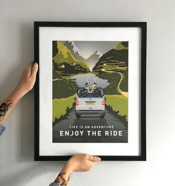 Enjoy The Ride Mountain Bike Art Print avec T5 VW Camper Van 2