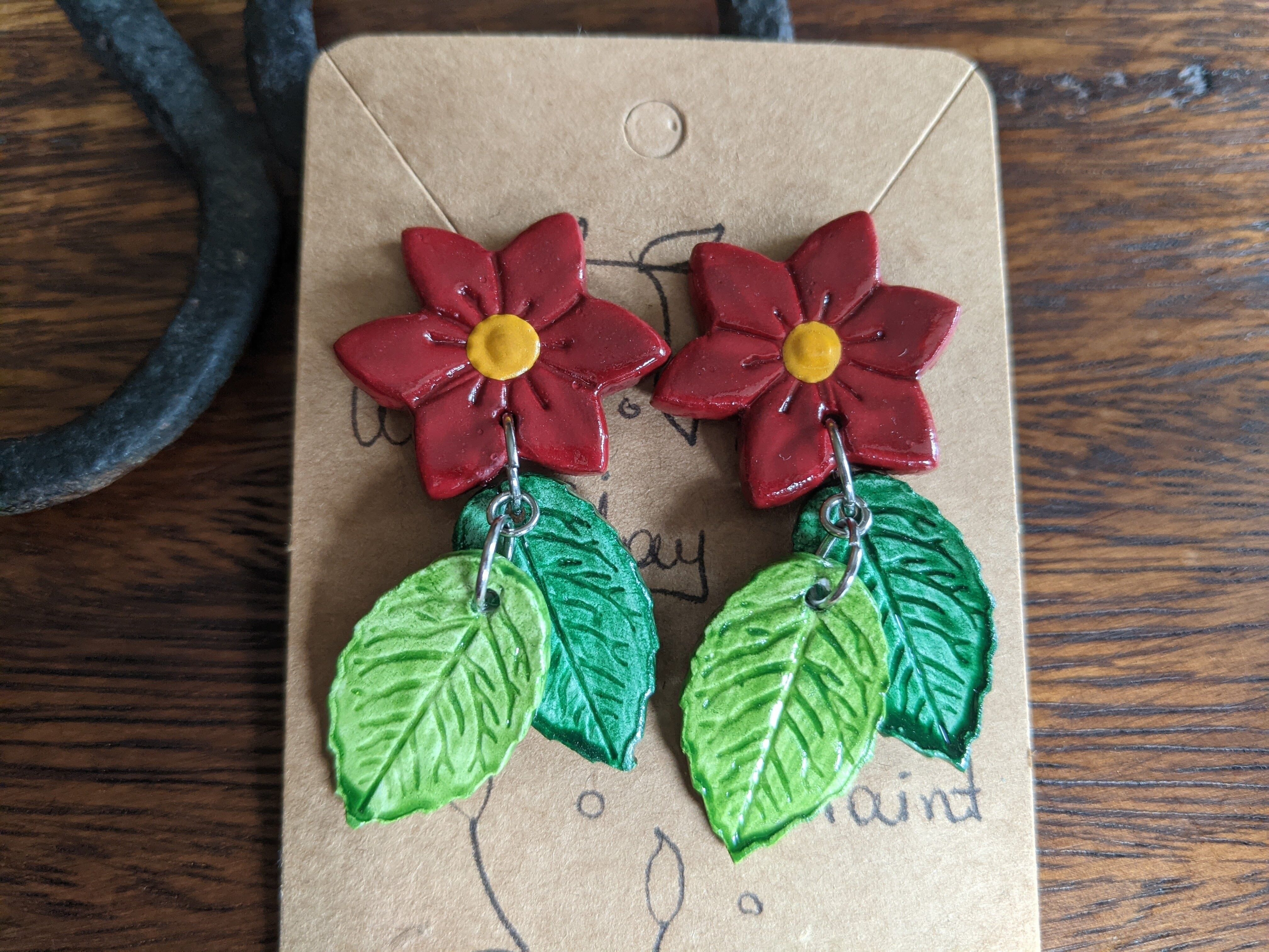 Winterblumenohrringe, Burgunderblumen