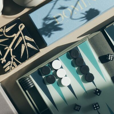 Brettspiel - Backgammon-Spiel - Brettspiel - Backgammon-Spiel