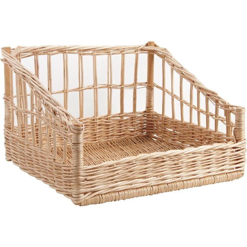 Wicker bakery display-PPA1290