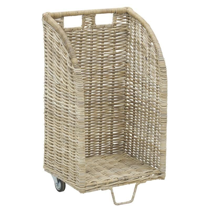 Holzwagen in grauem Ofen-PRO1911