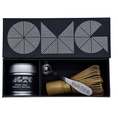 OMGTEA AAA+ Grade Organic Matcha Green Tea - Gift Set including: AAA+ Grade 30g tin - 3 STAR Great Taste 2022. Chasen Bamboo Matcha Whisk. OMGTEA Teaspoon