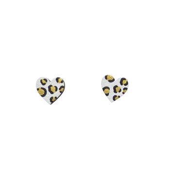 Boucles d'oreilles mini coeur imprimé léopard blanc et or peintes à la main 2