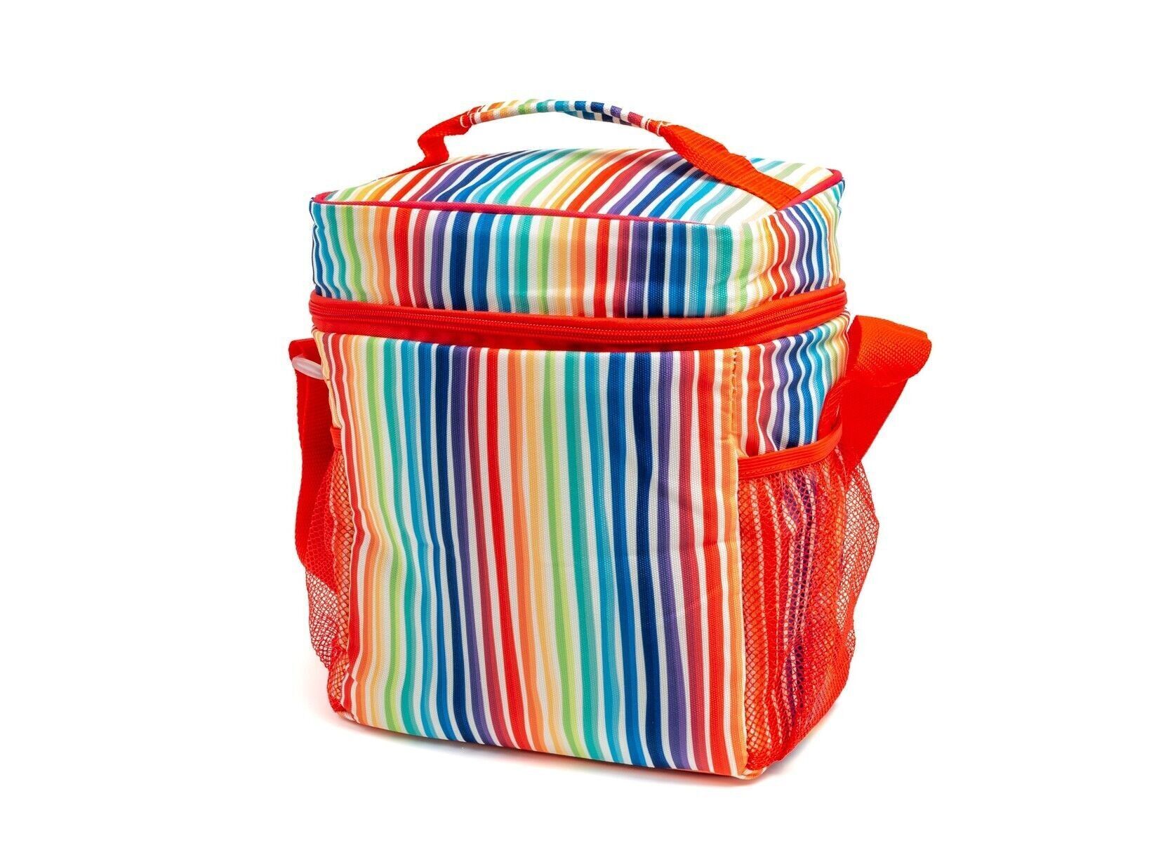 Borsa termica righe in peva da lt 12.Prodotta con materiale di qualità, garantisce un ottimo isolamento per mantenere una lunga e costante conservazione della temperatura interna.