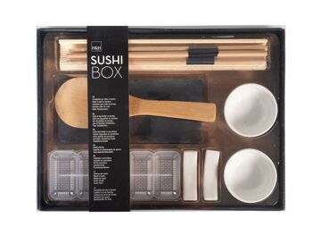 Pack de 13 pièces Sushi Box. Composé de 1 set de table maki en bambou, 2 paires de baguettes en bambou, 2 porte-baguettes en porcelaine blanche, 2 assiettes en ardoise, 2 bols en porcelaine blanche, 1 moule à sushi et 1 cuillère à riz en bambou. 6