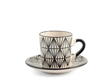 Lot de 6 tasses à café Vhera en grès avec assiette de décoration assortie cc 90. Composé de : 6 tasses à café cm 8x6x5,5 h ; 6 soucoupes 11x1,5 cm h 4